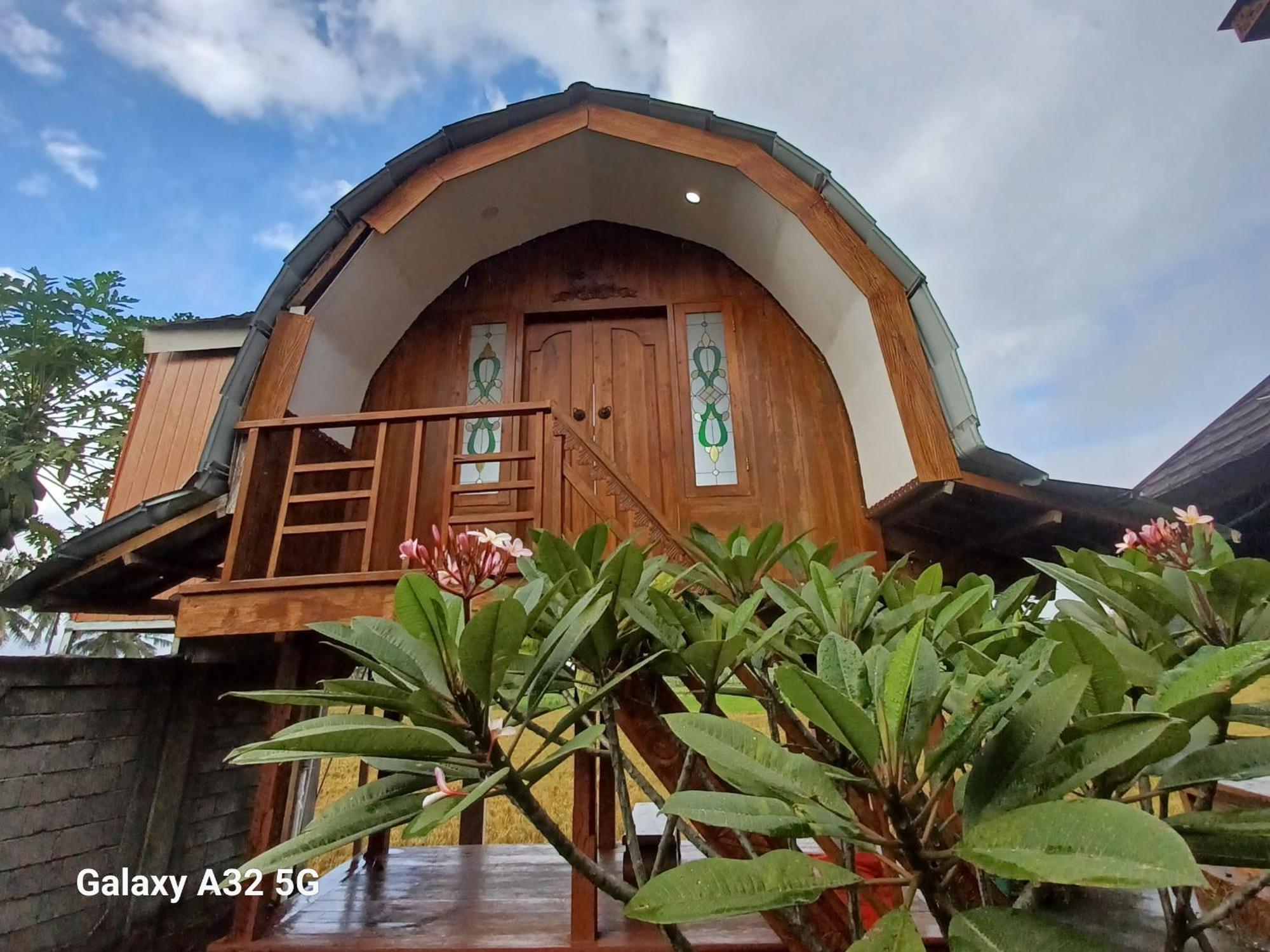 Bujak Permai Villa Matahari Lombok Ntb Praya Exteriér fotografie